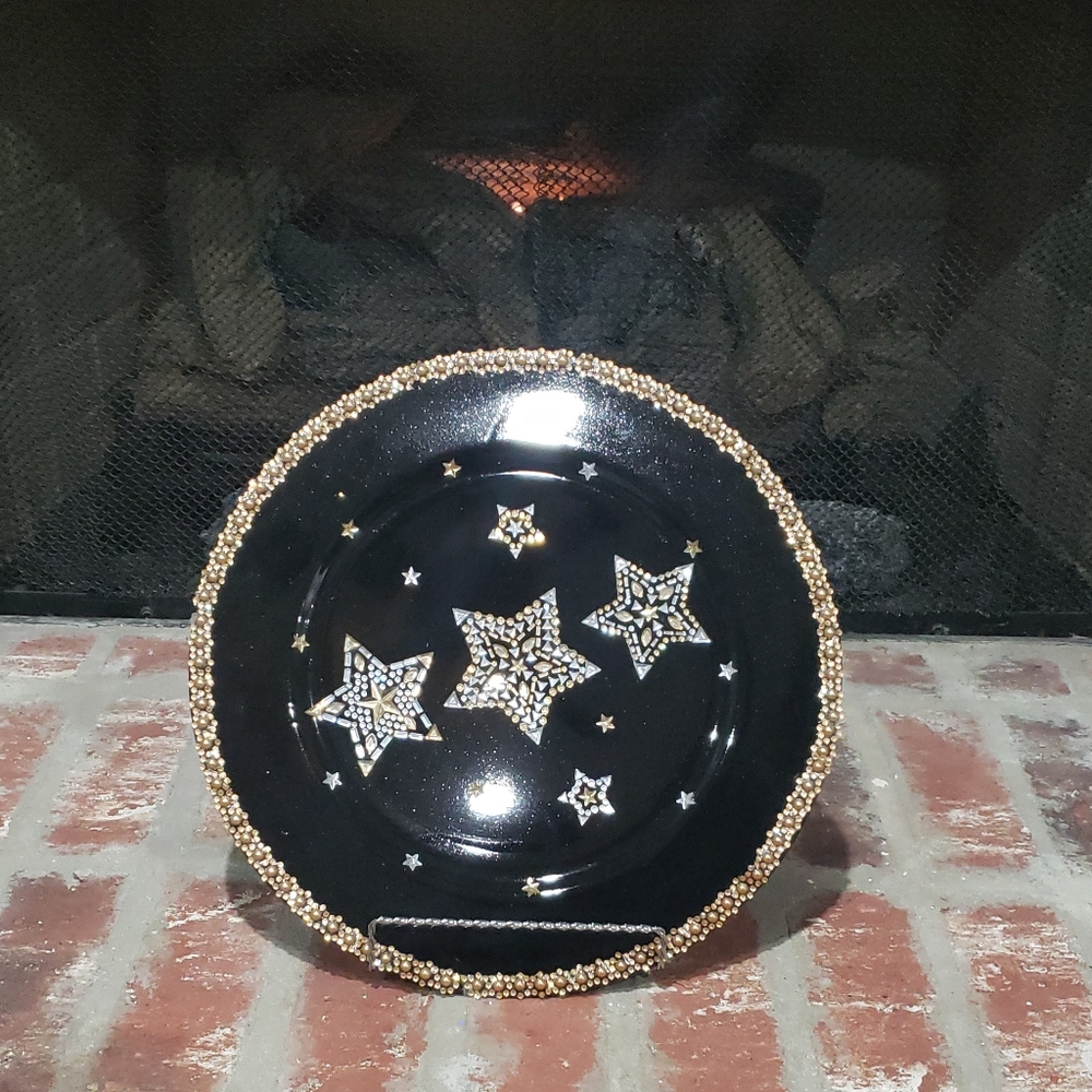 Charger plate